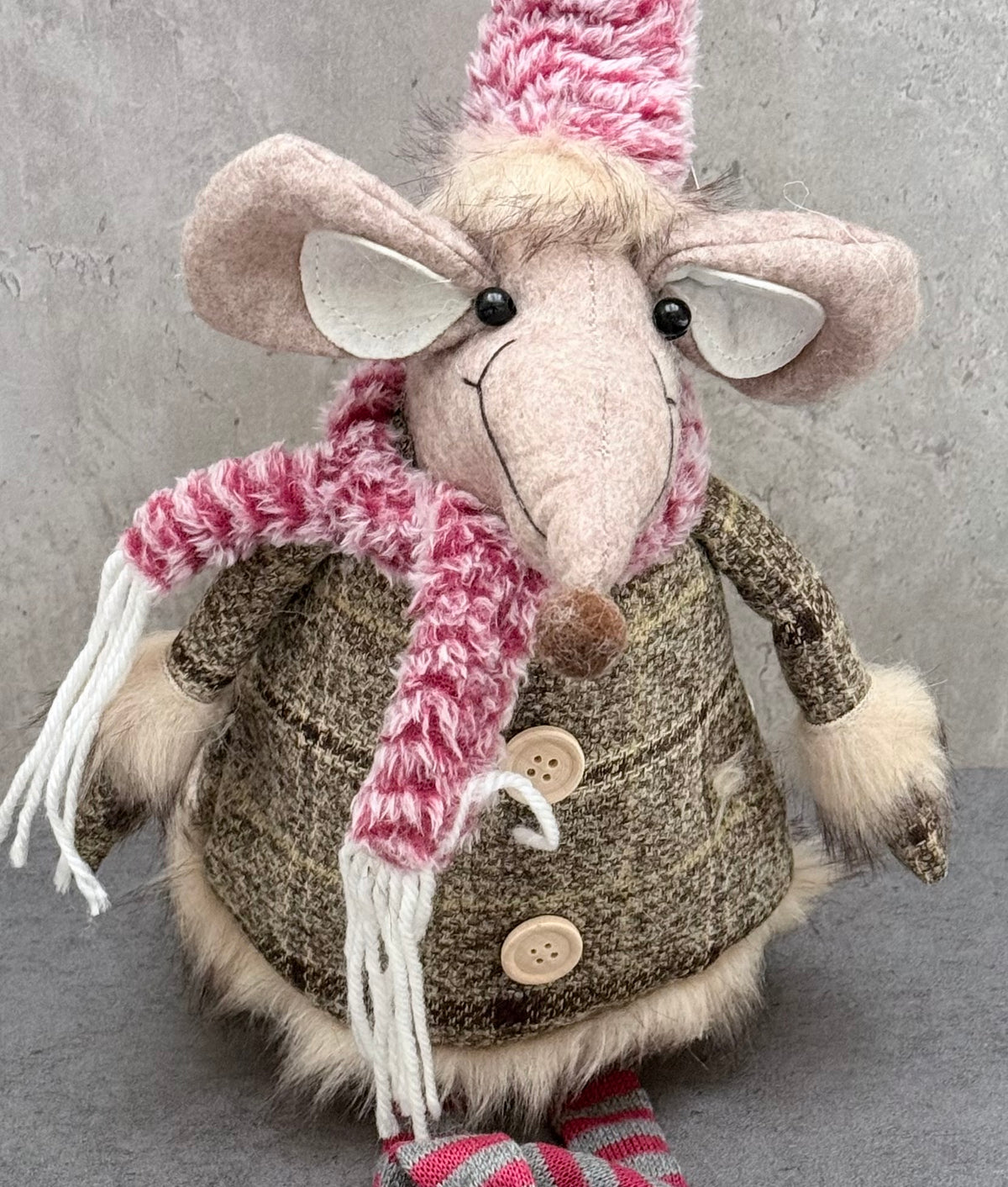 Autumnal Dangle-Leg Mouse 60cm
